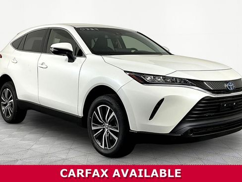 Used 2022 Toyota Venza LE AWD/4WD image 3
