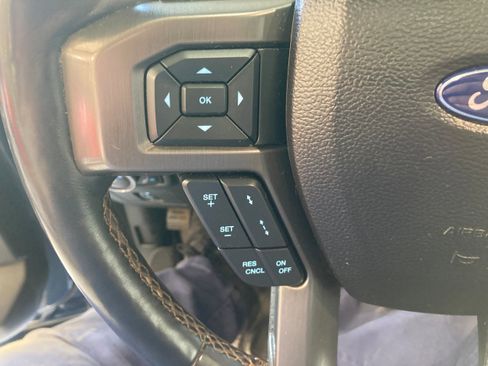 Used 2017 Ford F150 Limited w/ Trailer Tow Package image 31