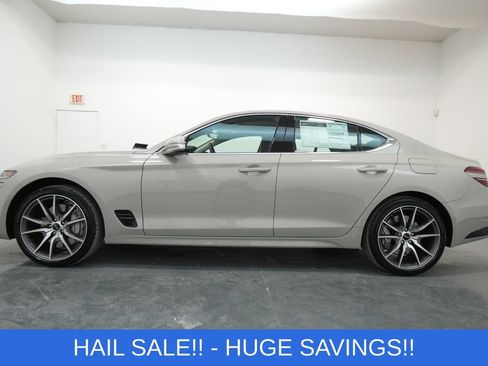 Used 2026 Genesis G70 2.5T AWD/4WD image 5