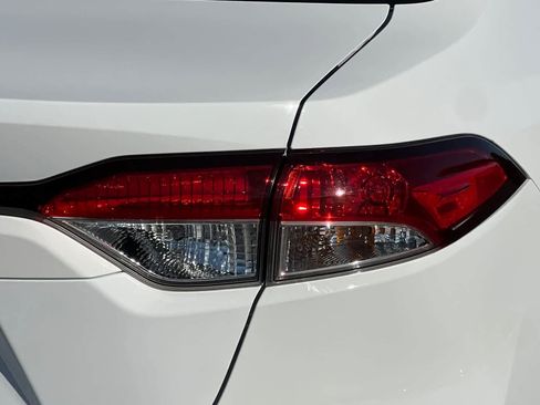 Certified 2024 Toyota Corolla LE image 29