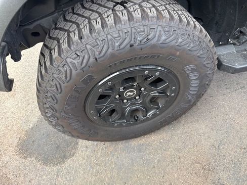 Used 2022 Ford Bronco Wildtrak image 28