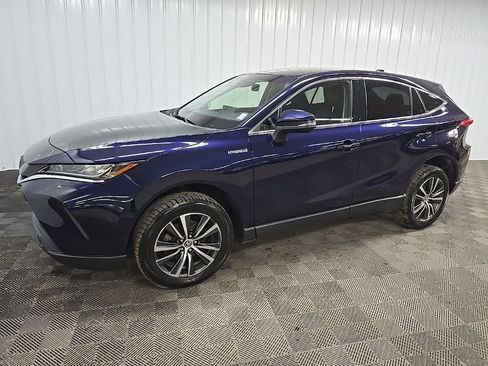 Used 2021 Toyota Venza LE AWD/4WD image 6