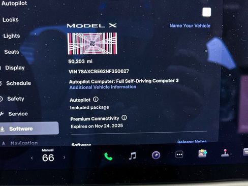 Used 2022 Tesla Model X Plaid image 28