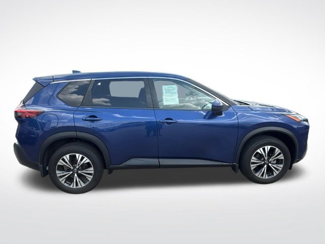 Used 2022 Nissan Rogue SV FWD image 11