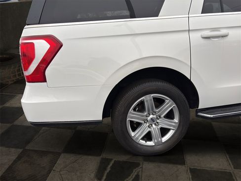 Certified 2021 Ford Expedition Max XLT image 29