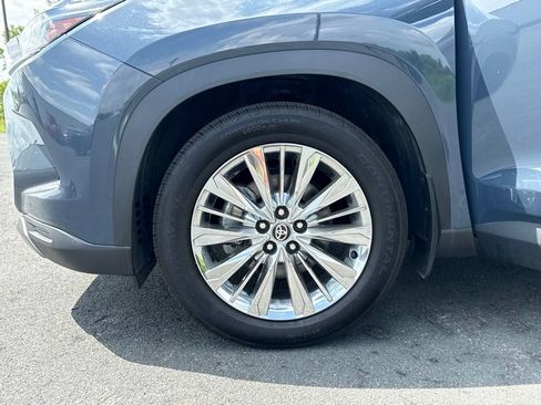 Used 2025 Toyota Grand Highlander AWD image 47