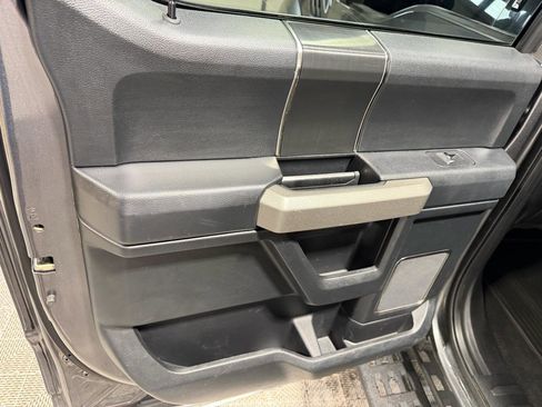 Used 2019 Ford F150 Raptor w/ Equipment Group 802A Luxury image 23