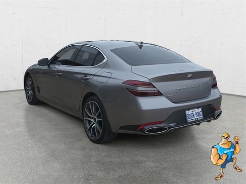 Used 2026 Genesis G70 2.5T image 7