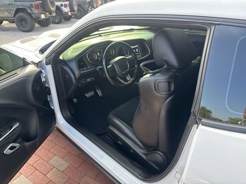 Used 2020 Dodge Challenger R/T Scat Pack RWD image 25