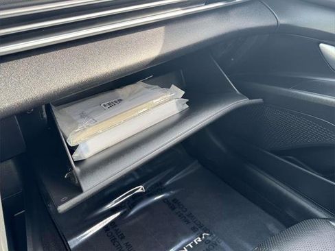 Used 2023 Hyundai Elantra Limited w/ Winter Weather Package image 30