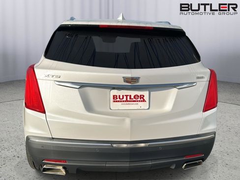 Used 2017 Cadillac XT5 Premium Luxury image 4