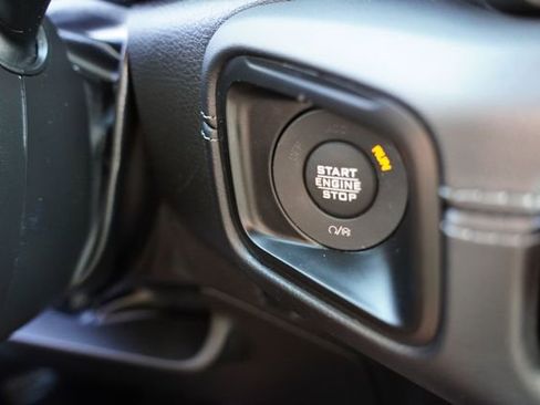 Used 2024 Jeep Wrangler Sahara image 26