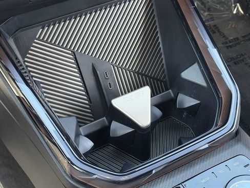 Certified 2025 BMW X3 xDrive30i w/ Convenience Package image 31