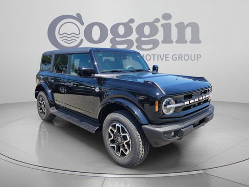 New 2026 Ford Bronco Outer Banks AWD/4WD image 4