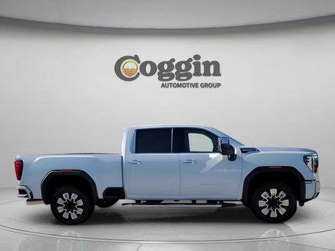 New 2026 GMC Sierra 2500 Denali AWD/4WD image 15