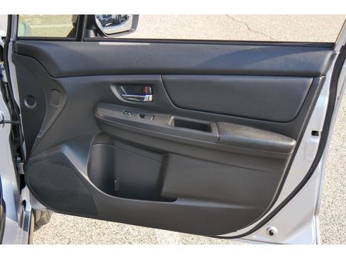 Used 2013 Subaru Crosstrek 2.0i Limited image 15