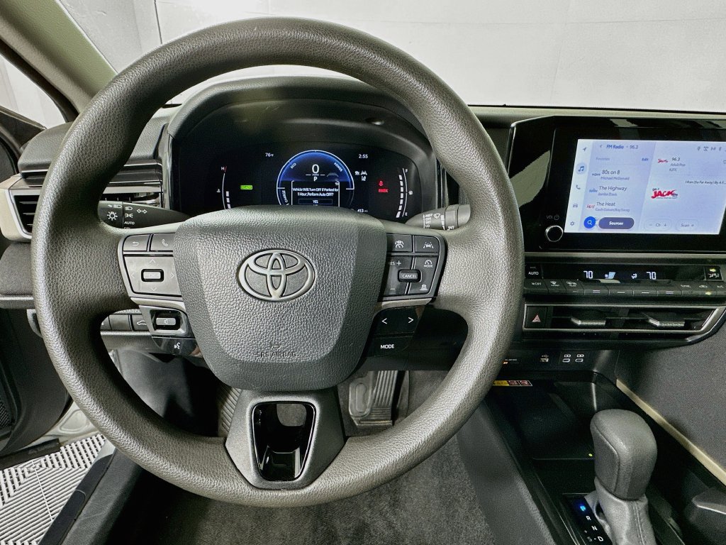 Certified 2025 Toyota Camry LE FWD image 11