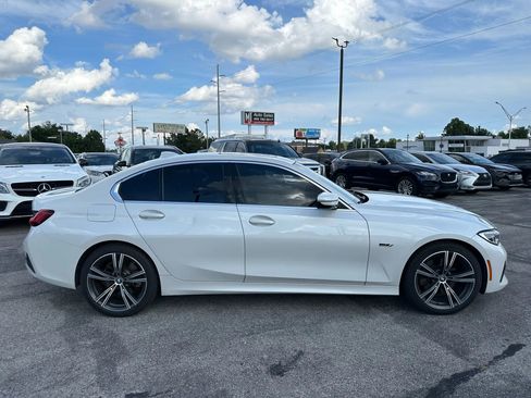Used 2022 BMW 330e w/ Premium Package image 30