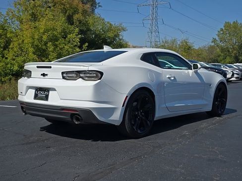 Used 2021 Chevrolet Camaro LT w/ RS Package image 8