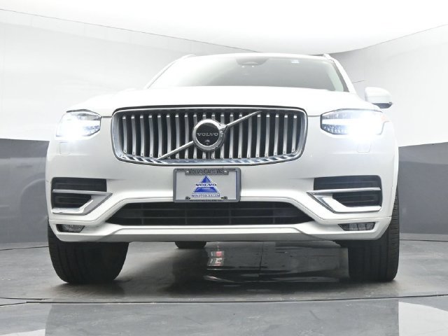 Used 2025 Volvo XC90 B6 Plus w/ Protection Package Premier AWD/4WD image 11