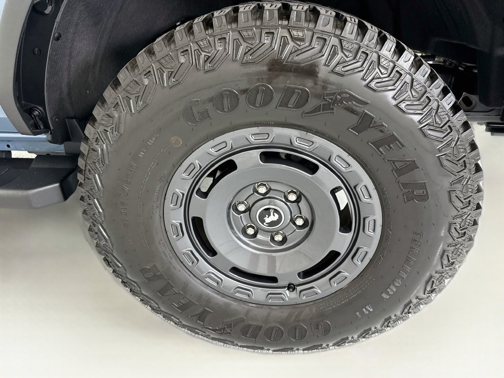 Used 2024 Ford Bronco Outer Banks AWD/4WD image 30