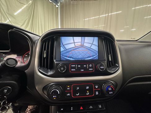 Used 2016 GMC Canyon SLT w/ Driver Alert Package AWD/4WD image 21