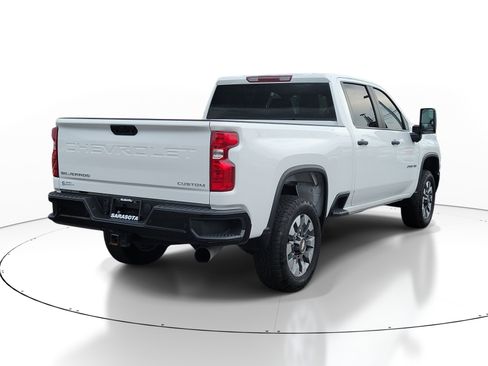 Used 2025 Chevrolet Silverado 2500 Custom w/ Custom Value Package AWD/4WD image 6