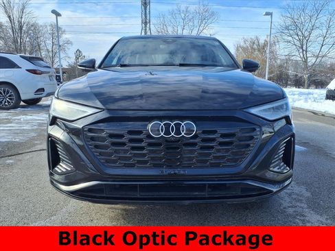 Used 2024 Audi Q8 e-tron Premium Plus w/ Premium Plus Package image 11