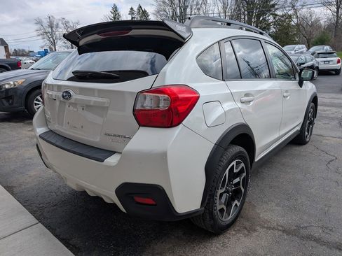 Used 2017 Subaru Crosstrek 2.0i Premium AWD/4WD image 12