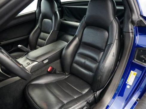 Used 2007 Chevrolet Corvette Coupe w/ Preferred Equipment Group RWD image 19