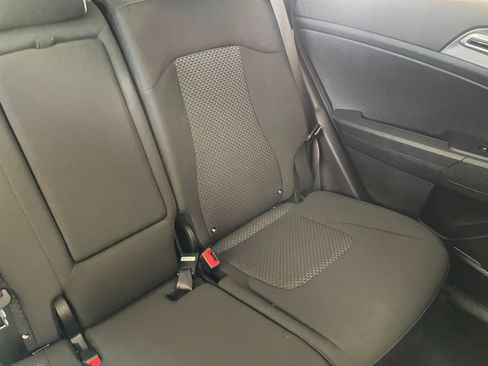 Used 2025 Kia Sportage LX image 36