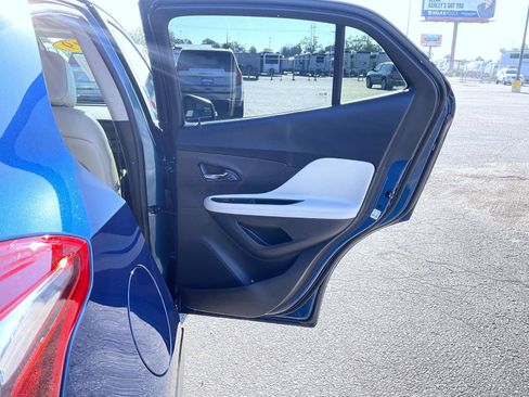 Certified 2019 Buick Encore Essence w/ Safety Package II AWD/4WD image 17