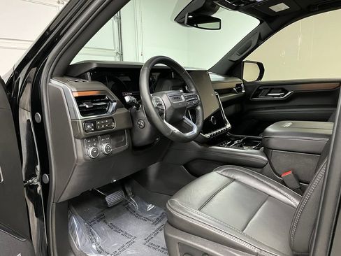 Used 2026 GMC Yukon XL Denali w/ Sun & Power Step Package AWD/4WD image 20