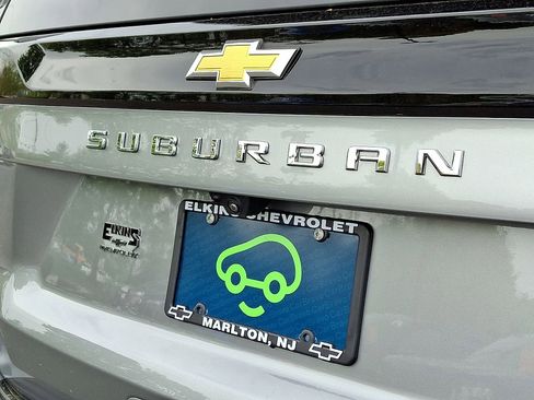 Certified 2025 Chevrolet Suburban Premier w/ Sun And Tow Package AWD/4WD image 24