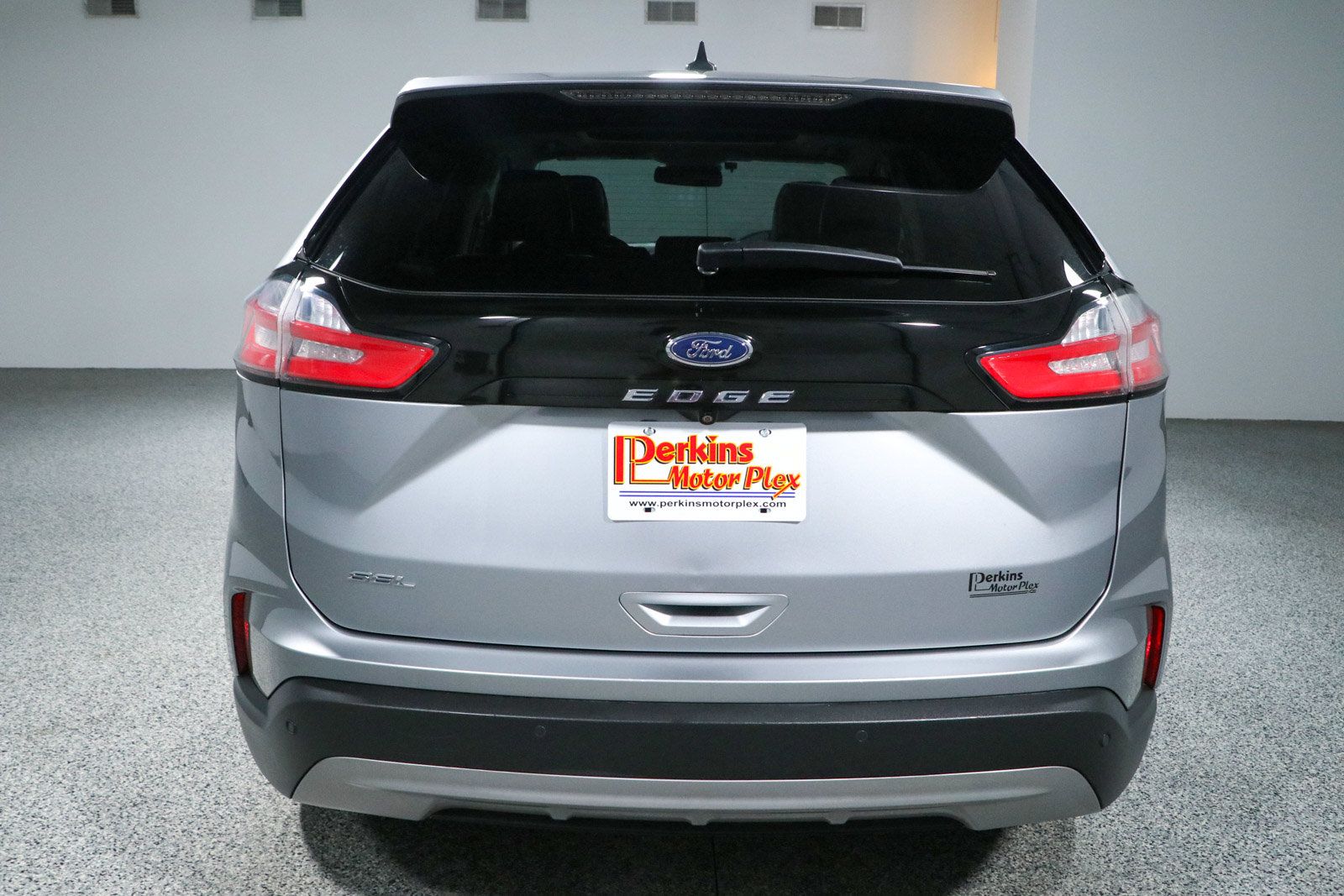 Used 2021 Ford Edge SEL w/ Convenience Package FWD image 8
