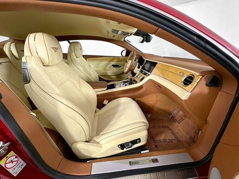 Used 2020 Bentley Continental GT AWD/4WD image 26