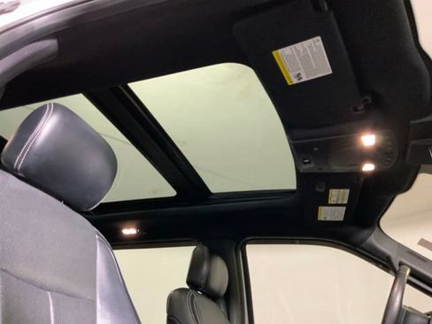 Used 2018 Ford F150 Lariat w/ Equipment Group 502A Luxury AWD/4WD image 21