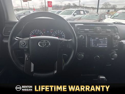 Used 2015 Toyota 4Runner Trail Premium image 15