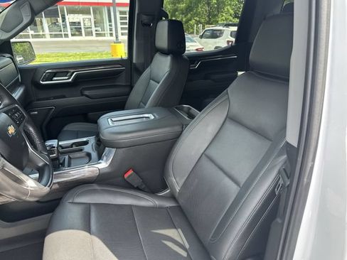 Used 2022 Chevrolet Silverado 1500 LTZ AWD/4WD image 15