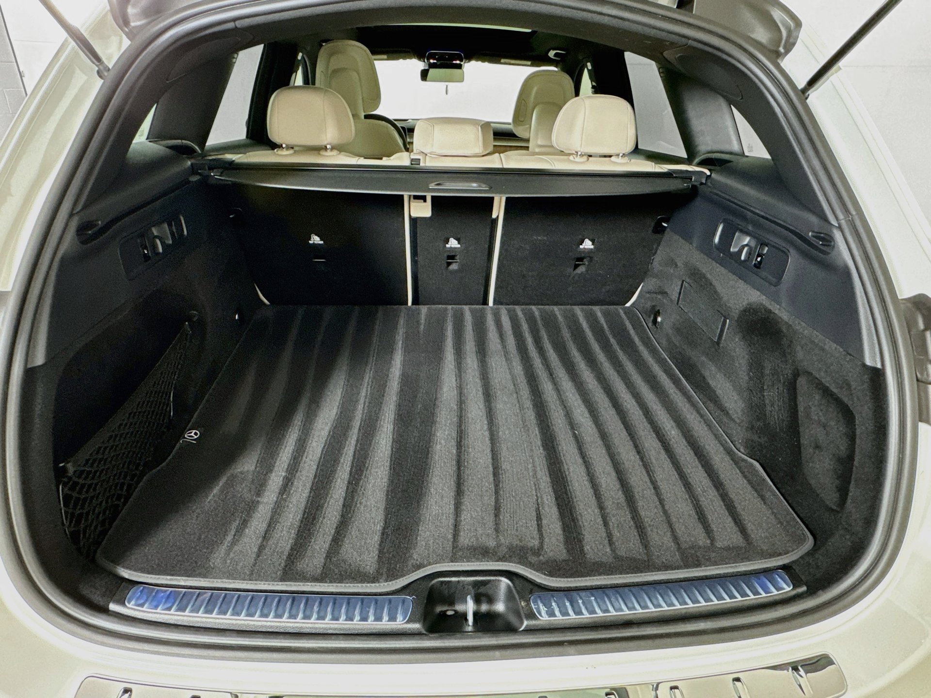 Certified 2026 Mercedes-Benz GLC 300 image 28