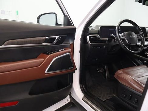 Used 2024 Kia Telluride SX Prestige AWD/4WD image 9