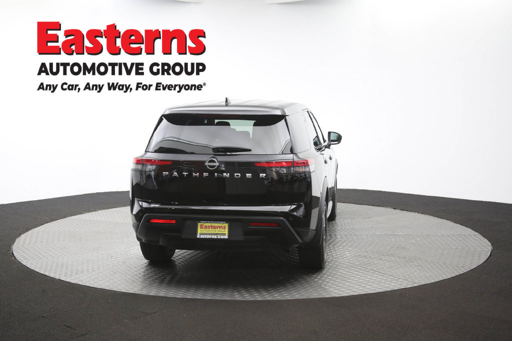 Used 2023 Nissan Pathfinder S AWD/4WD image 41