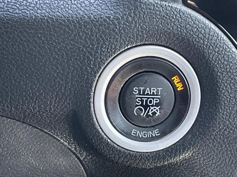 Used 2013 Chrysler 300 S image 25