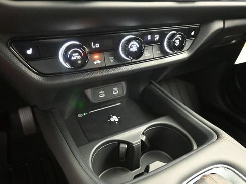 New 2027 Honda HR-V Sport image 17