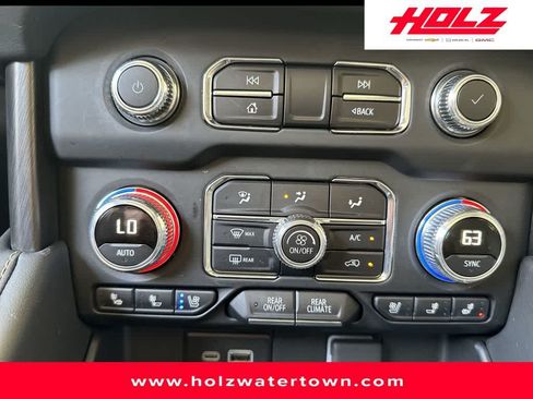 Certified 2024 GMC Yukon AT4 w/ AT4 Premium Package AWD/4WD image 21