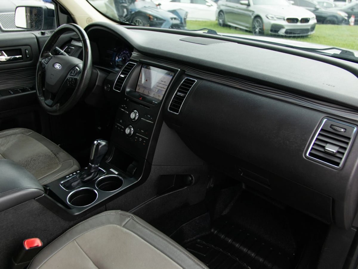 Used 2019 Ford Flex SEL w/ Equipment Group 202A FWD image 18