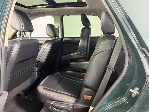 Used 2022 Nissan Pathfinder SL w/ SL Premium Package image 26