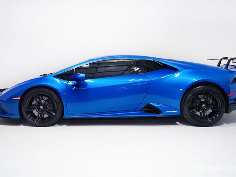 Used 2021 Lamborghini Huracan EVO RWD image 5