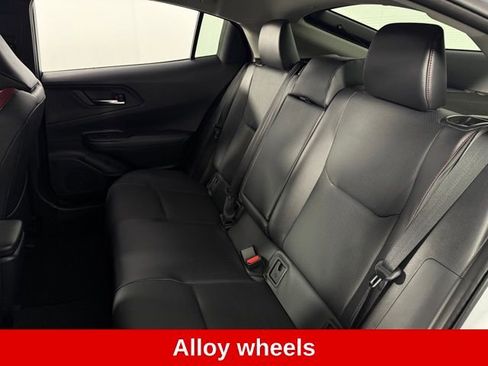 Used 2025 Toyota Prius Plug-In Hybrid image 15