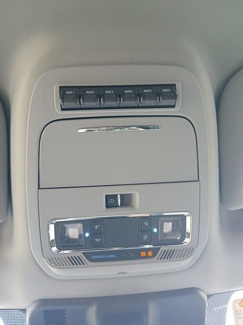 Used 2023 Ford F250 Lariat w/ Sport Appearance Package AWD/4WD image 26